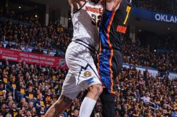 英雄联盟总决赛-掘金队突破性表现,球队打破客场不胜魔咒