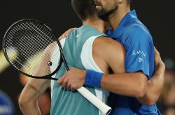 LOL决赛-蒙特卡洛大师赛绝杀法网，德约科维奇扛起全队