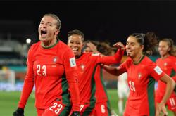 英雄联盟总决赛2025-葡萄牙女足球员表现抢眼夺冠