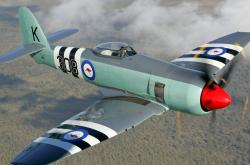 英雄联盟总决赛2025-当俄城长矛刺穿欧洲，洛城紫金意外蒙尘，篮球世界的两场冰与火之歌