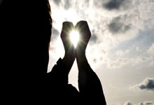 银河战舰沉没之夜:皇马止步欧冠引爆足坛的五大争议漩涡