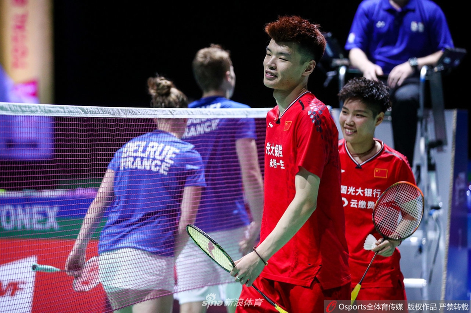 中国队横扫法国队,黄鸭组合扛起全队 中国队横扫法国队,黄鸭组合扛起全队