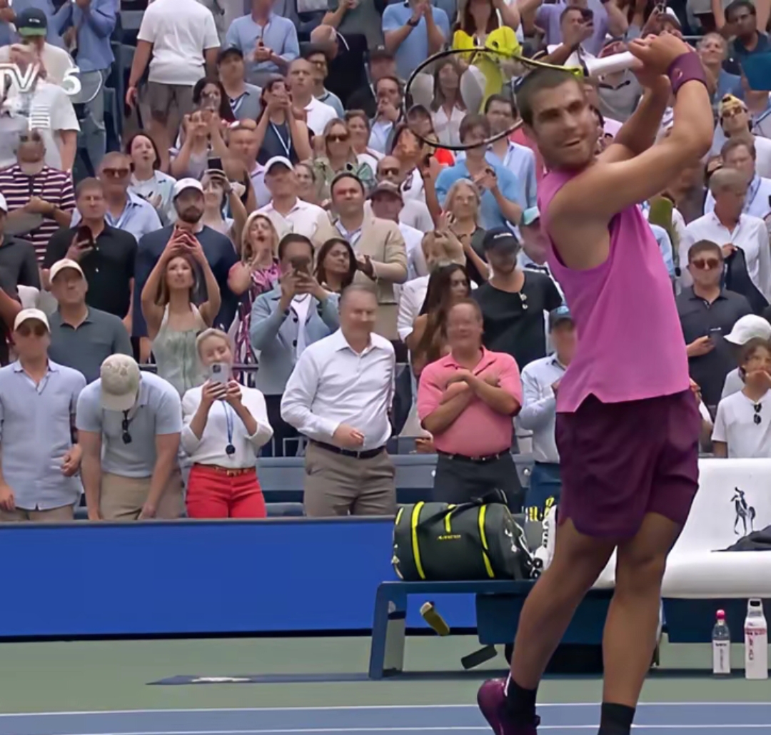 美网碾压温网,西西帕斯带队取胜 美网碾压温网,西西帕斯带队取胜