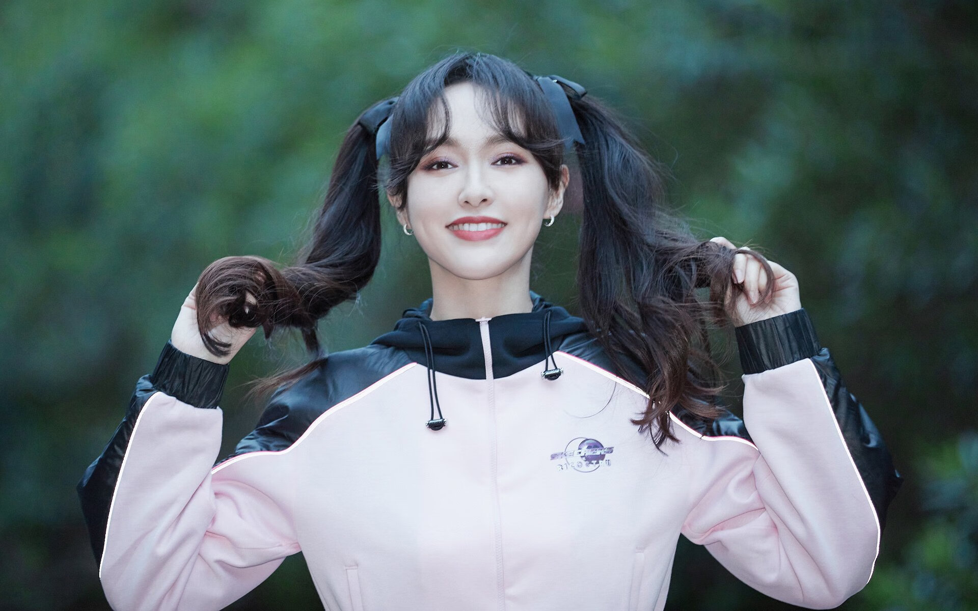 绿茵场上的节奏大师,当卡塔尔战术铁笼禁锢阿根廷探戈,贝林厄姆于无声处听惊雷